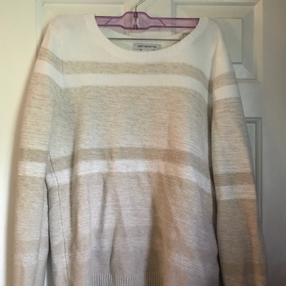 Sweater perfect with leggings!